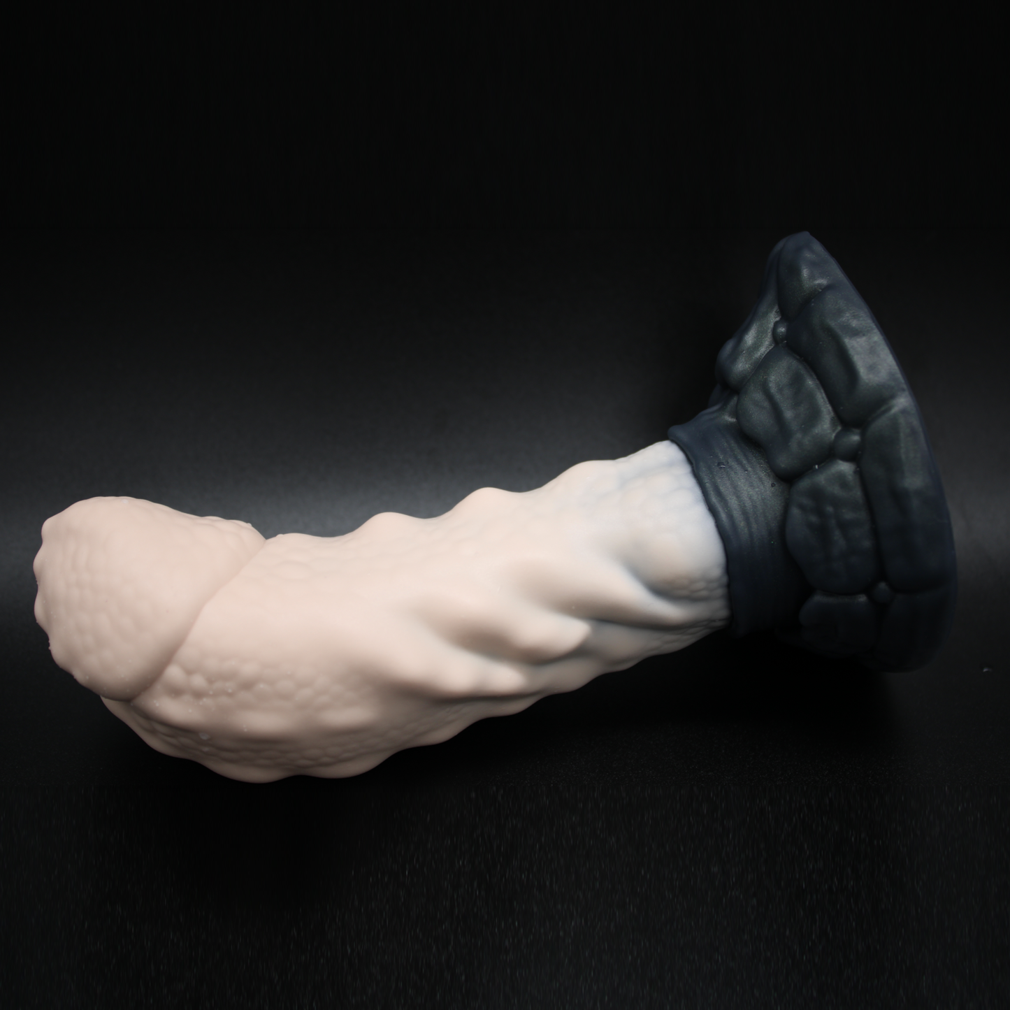 Dominic the Allidile - (Flop) XS / Firm